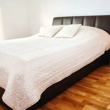 Apartman Jugins Comfort *